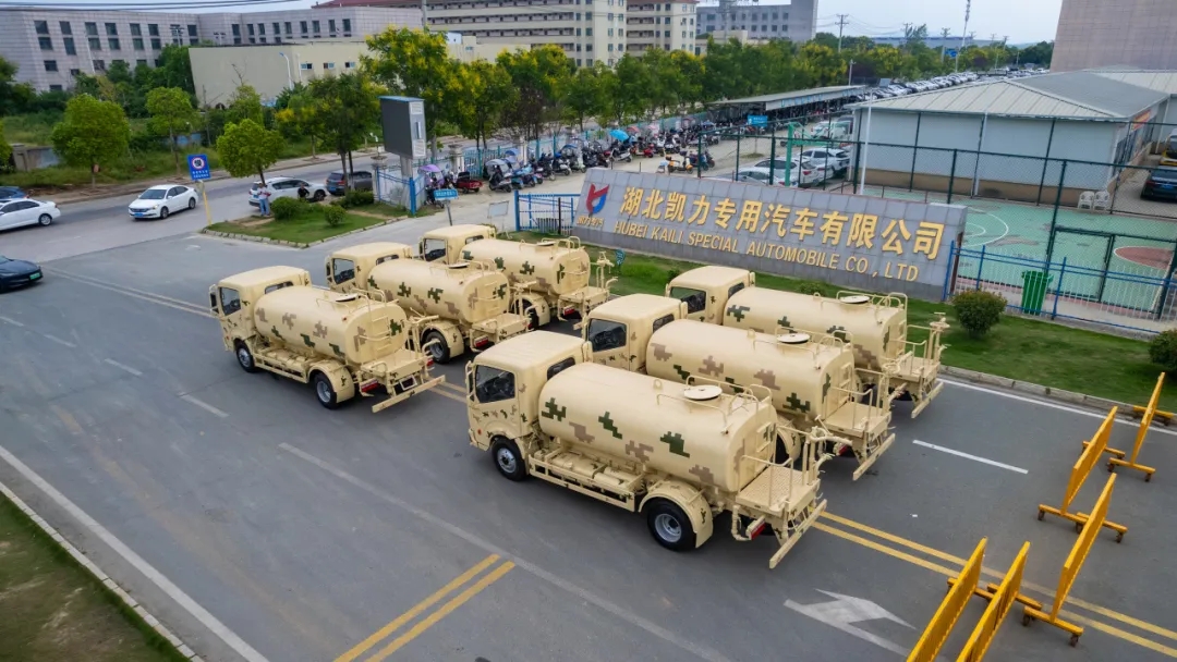 【批量發(fā)車(chē)】凱力風(fēng)定制版灑水車(chē)批量發(fā)車(chē)！